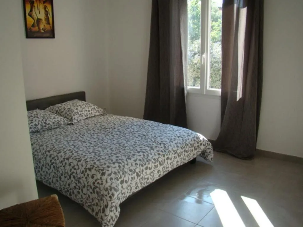 Maison Jumelee Le Cannet-des-Maures 0*,  France